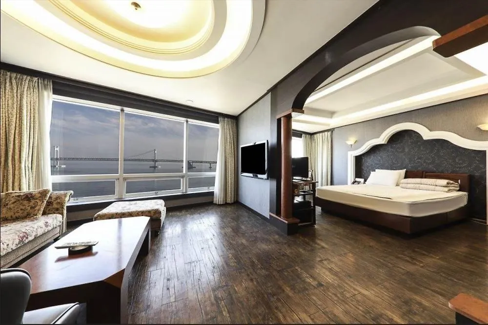 Bridge Hotel Busan